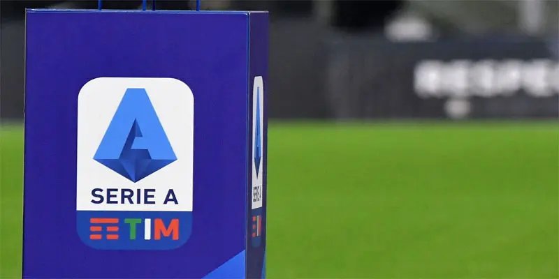 Serie A thi đấu theo thể thức vòng tròn gồm 20 đội xếp thành 1 bảng và đối đầu nhau